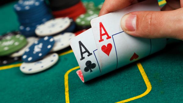 ポーカーハンドの確率を生成する
