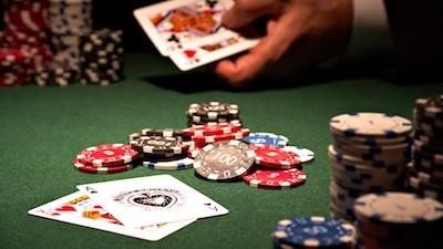 人生の駆け引き：ギャンブル、麻雀、ポーカー